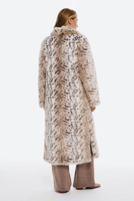 шуба из искусственного меха с поясом по цене 13310 руб вид справа