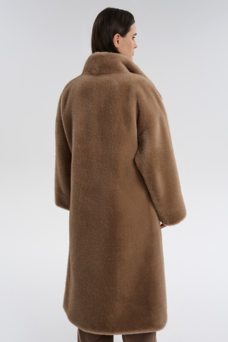 шуба из искусственного меха с поясом по цене 12230 руб вид справа