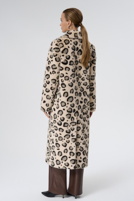 шуба из искусственного меха с поясом по цене 12180 руб вид справа