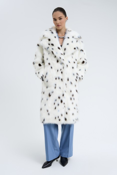 шуба из искусственного меха из россии вид сбоку