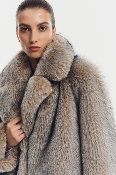 шуба из искусственного меха из россии вид сбоку