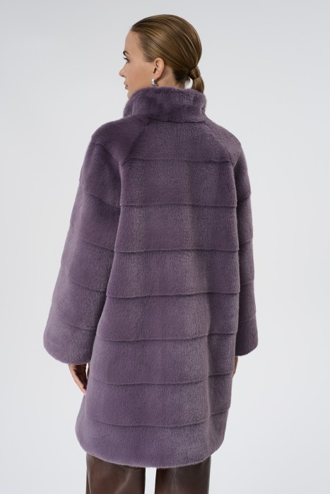 шуба из искусственного меха по цене 13860 руб вид справа