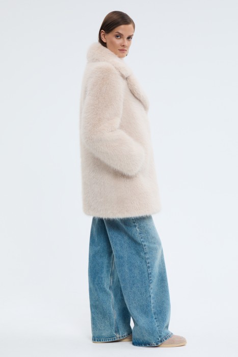 шуба из искусственного меха из россии вид сбоку