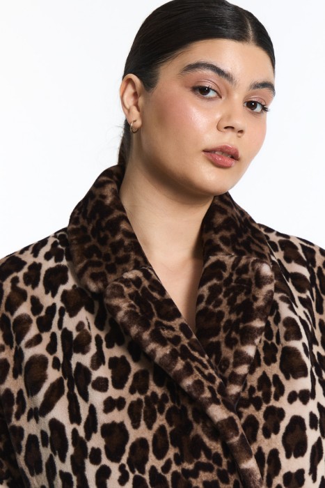 шуба из искусственного меха из россии вид сбоку