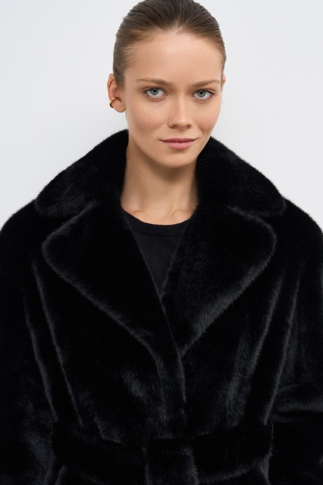 шуба из искусственного меха из россии вид сбоку
