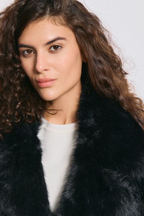 шуба из искусственного меха из россии вид сбоку