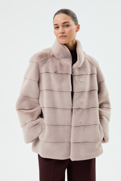 шуба из искусственного меха из россии вид сбоку