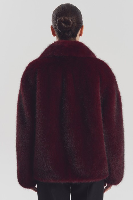 шуба из искусственного меха по цене 12230 руб вид справа