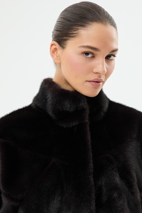 шуба из искусственного меха из россии вид сбоку