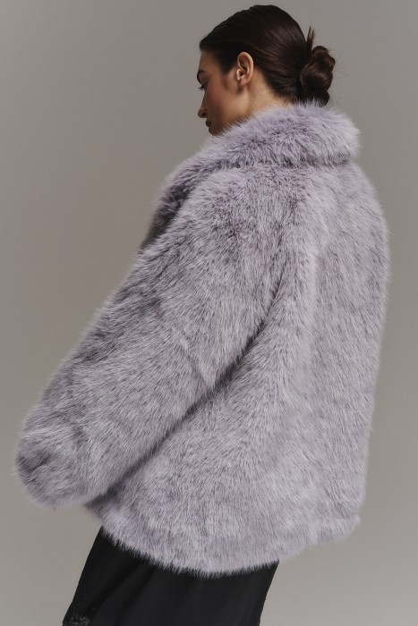 шуба из искусственного меха по цене 15080 руб вид справа