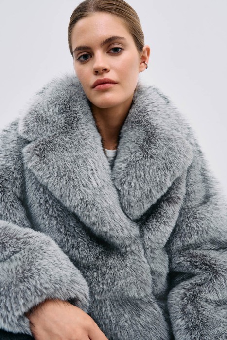 шуба из искусственного меха из россии вид сбоку