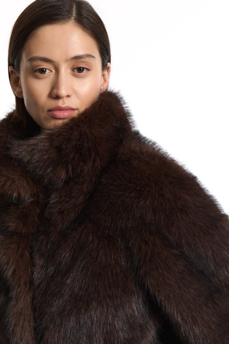 шуба из искусственного меха из россии вид сбоку