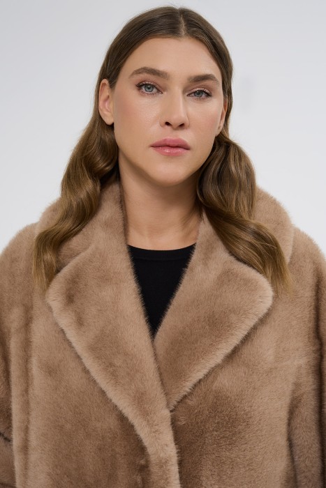 шуба из искусственного меха из россии вид сбоку