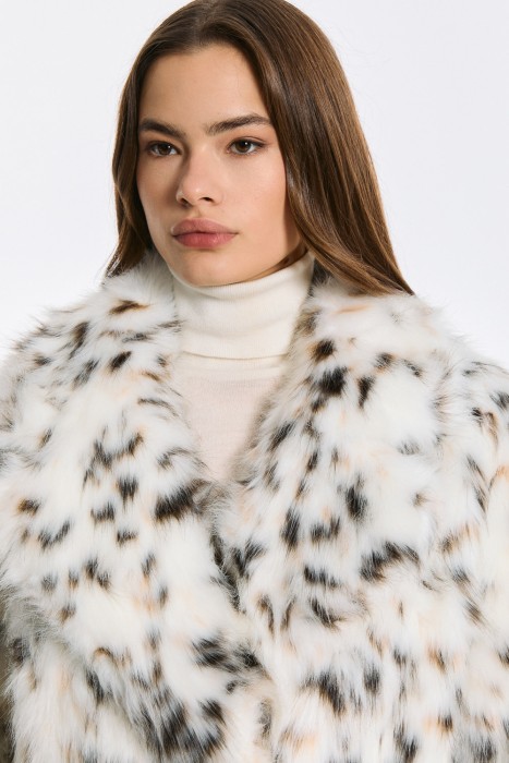 шуба из искусственного меха из россии вид сбоку