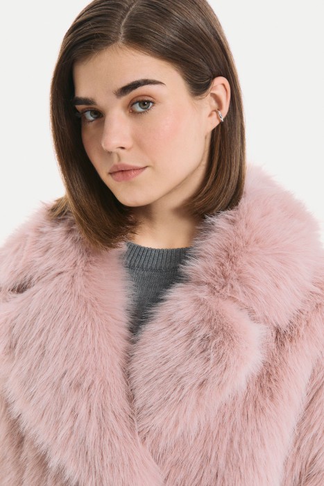 шуба из искусственного меха из россии вид сбоку