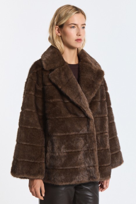 шуба из искусственного меха из россии вид сбоку