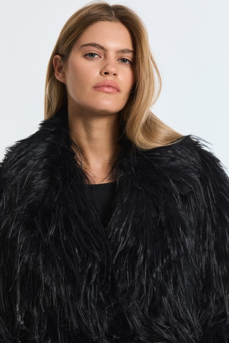 шуба из искусственного меха по цене 8150 руб вид справа