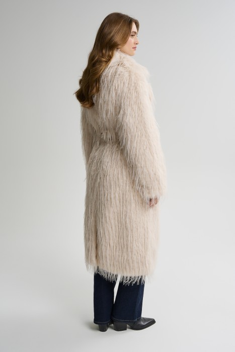 шуба из искусственного меха из россии вид сбоку