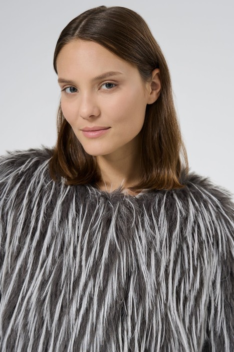 шуба из искусственного меха из россии вид сбоку