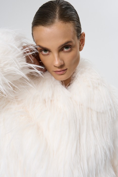 шуба из искусственного меха из россии вид сбоку