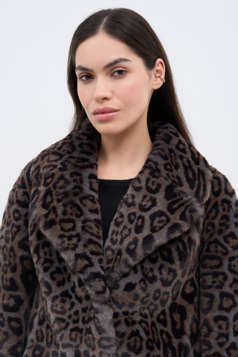 шуба из искусственного меха из россии вид сбоку