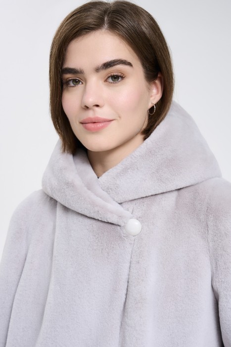 шуба из искусственного меха из россии вид сбоку