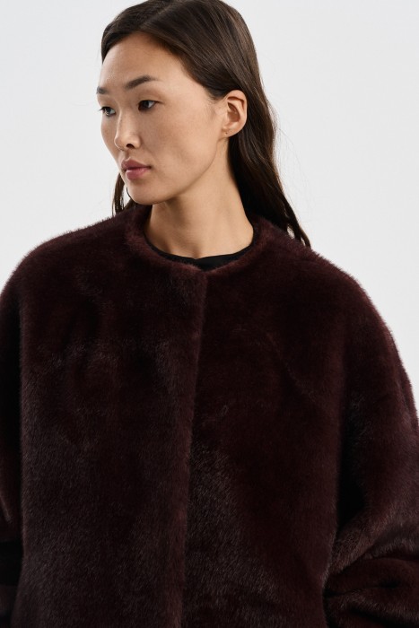 шуба из искусственного меха из россии вид сбоку