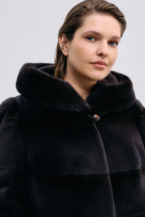 шуба из меха нутрии с отделкой мехом норки из россии вид сбоку