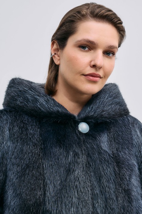 шуба из меха нутрии из россии вид сбоку