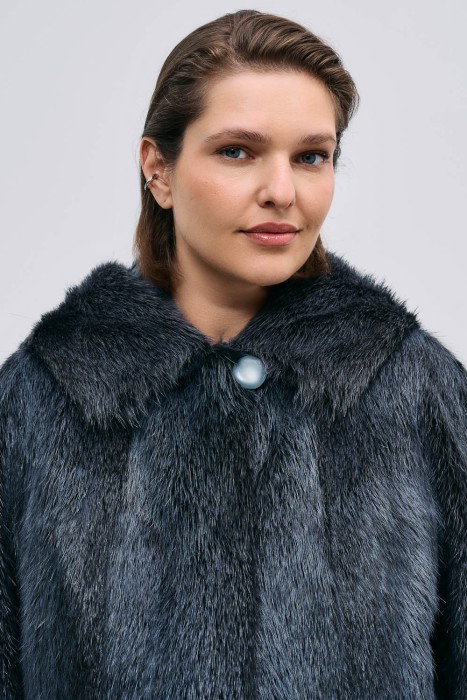 шуба из меха нутрии из россии вид сбоку