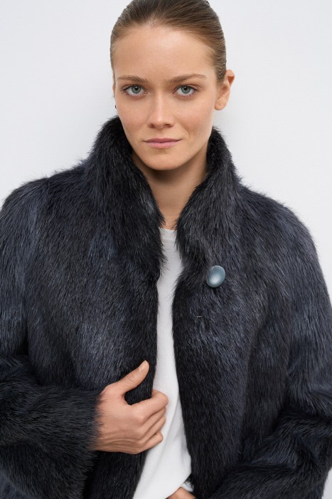 шуба из меха нутрии из россии вид сбоку