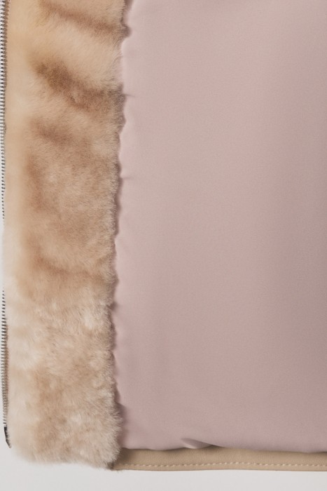 шуба из мутона по цене 38980 руб вид справа