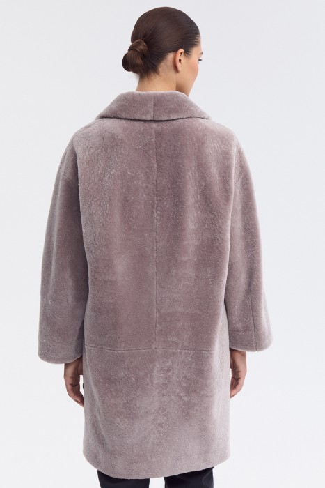 шуба из овчины астраган из россии вид сбоку