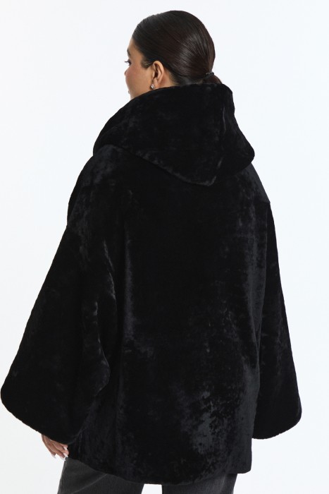 шуба из овчины с капюшоном по цене 24470 руб вид справа