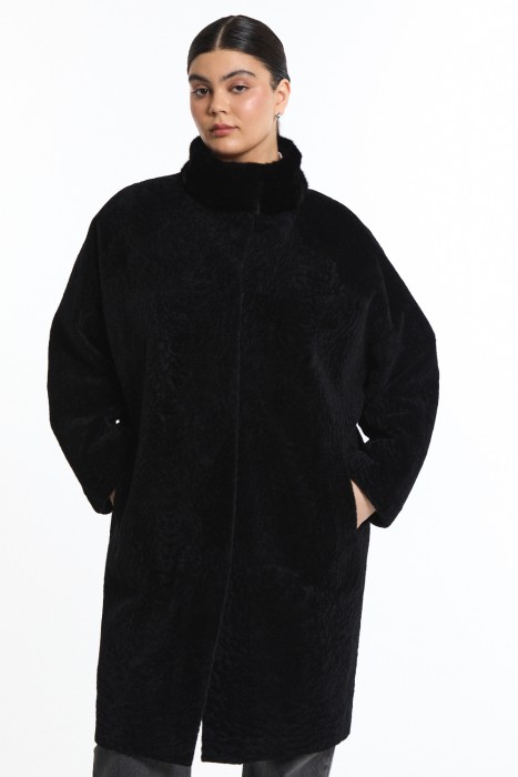 шуба из овчины с отделкой мехом норки от бренда снежная королева вид слева