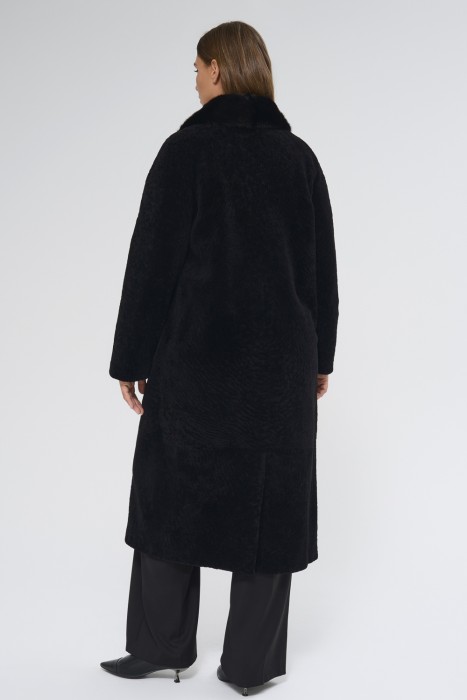 шуба из овчины с отделкой мехом норки по цене 61380 руб вид справа