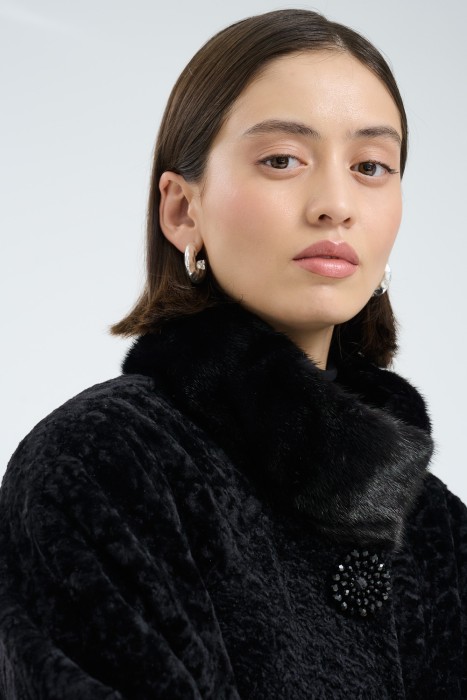 шуба из овчины с отделкой мехом норки из россии вид сбоку