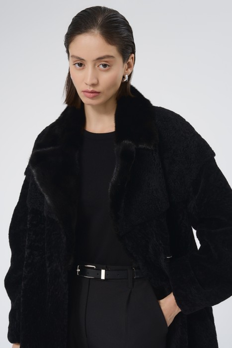 шуба из овчины с отделкой мехом норки из россии вид сбоку