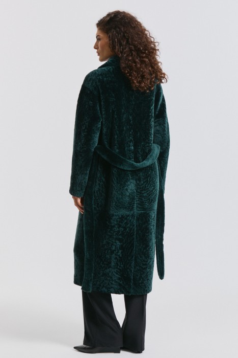 шуба из овчины с поясом по цене 42770 руб вид справа