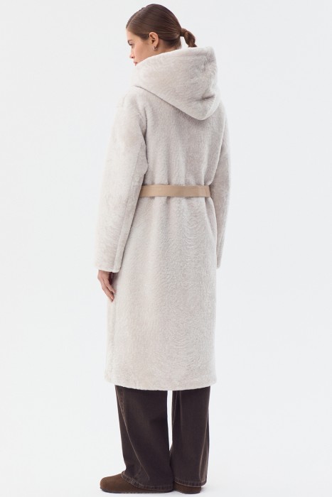 шуба из овчины с поясом по цене 51420 руб вид справа