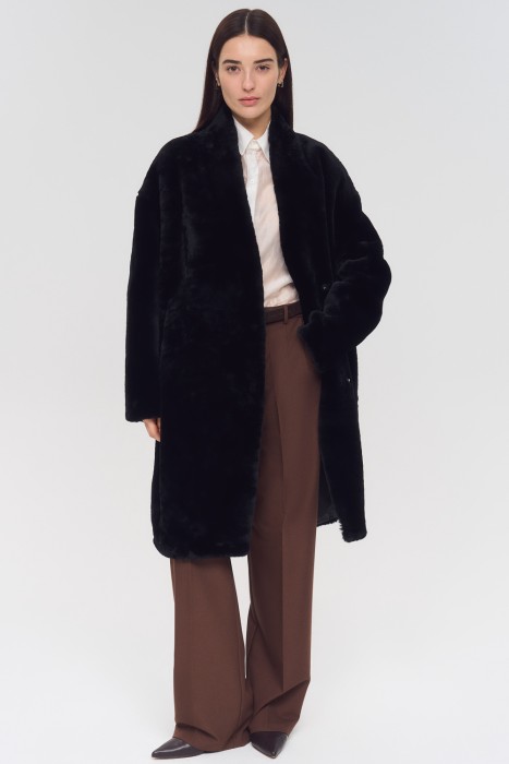 шуба из овчины с поясом от бренда снежная королева вид слева