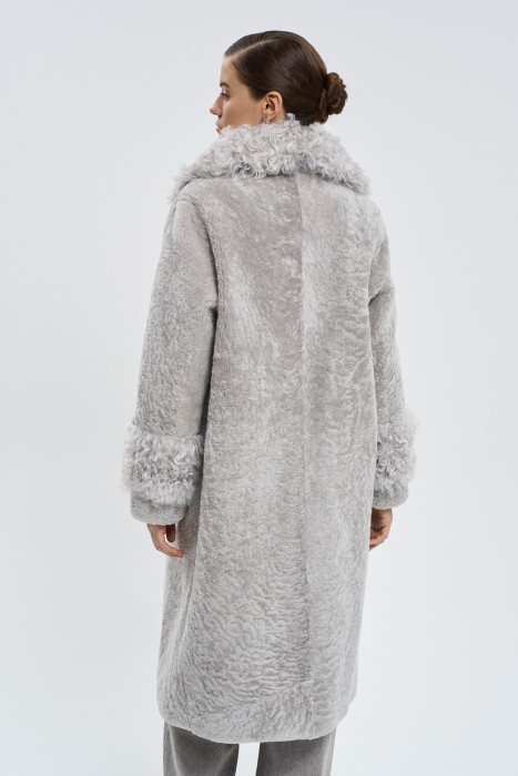 шуба из овчины с поясом по цене 38020 руб вид справа