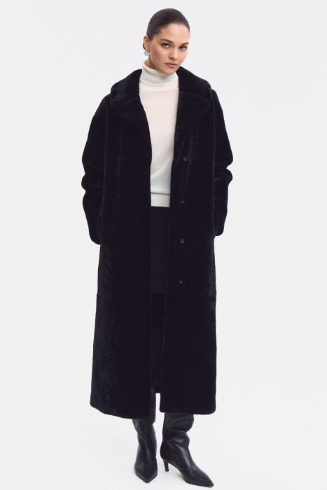 шуба из овчины с поясом из россии вид сбоку