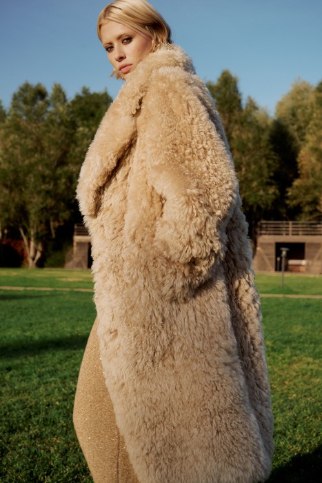 шуба из овчины с поясом 795928003 фотография