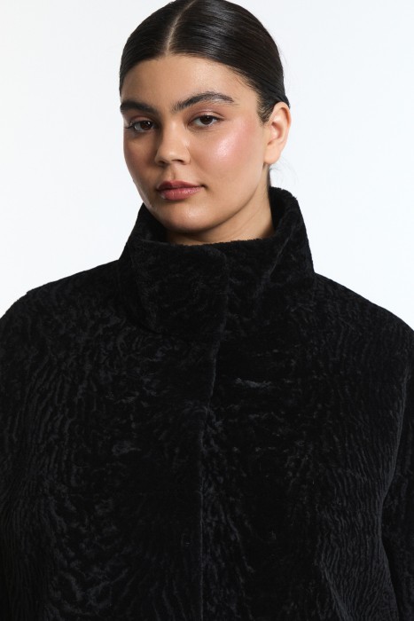 шуба из овчины из россии вид сбоку