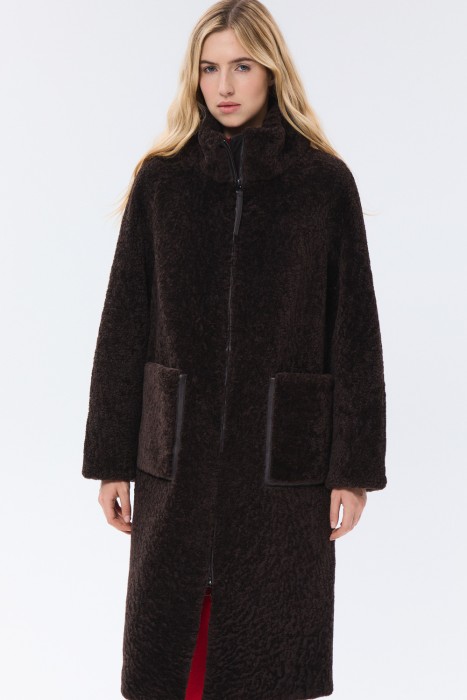 шуба из овчины от бренда снежная королева вид слева