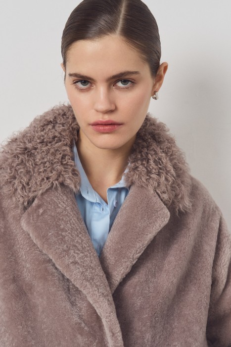 шуба из овчины из россии вид сбоку