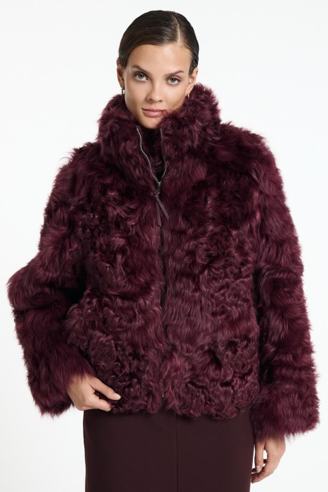 шуба из овчины от бренда снежная королева вид слева