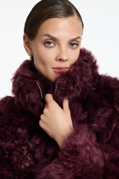 шуба из овчины из россии вид сбоку