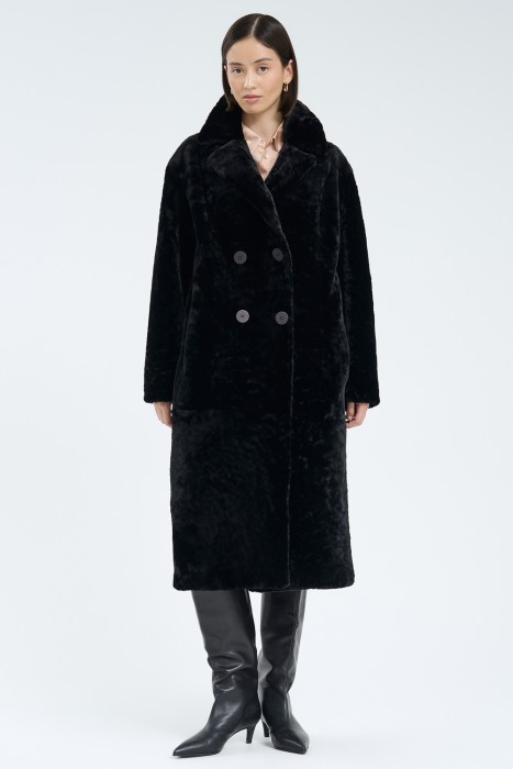 шуба из овчины от бренда снежная королева вид слева